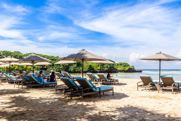 تفریح در ساحل Nusa Dua Beach بالی