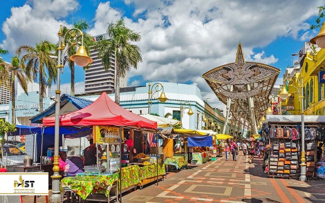 گشتی در خیابان کاستوری واک کوالالامپور 