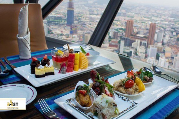 ۹ رستوران عالی در محله KLCC در کوالالامپور 