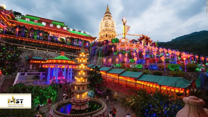 ۹ کاری که در مالزی نباید انجام دهید!