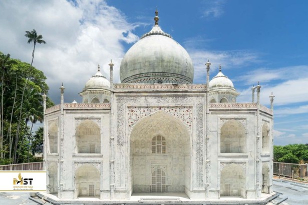 گردش در پارک تامان تامادون اسلام در مالزی