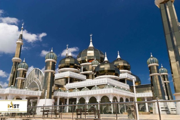 مسجد کریستالی یکی از زیباترین مساجد در مالزی مسجد کریستالی یکی از زیباترین مساجد در مالزی
