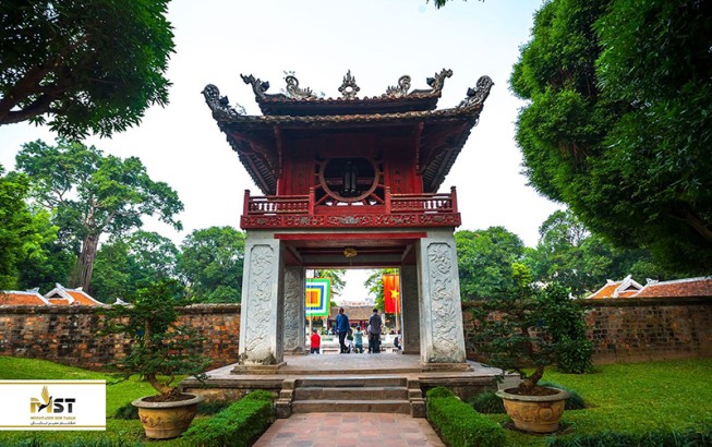 گشت و گذار در زیباترین معابد هانوی