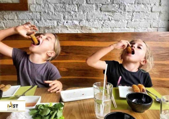 ۷ غذا برای کودکان در سفر به ویتنام