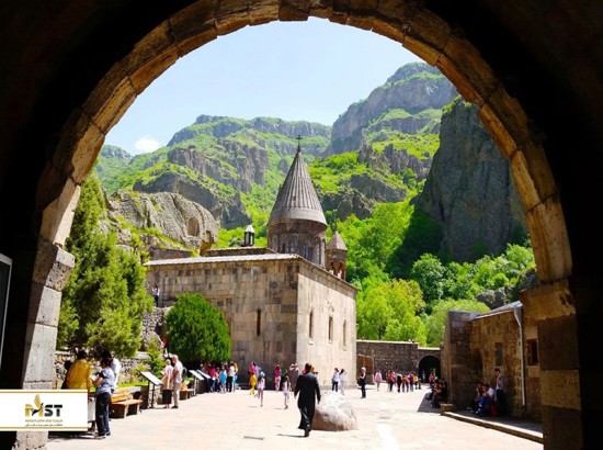 آشنایی با صومعه گغارد ایروان آشنایی با صومعه گغارد ایروان