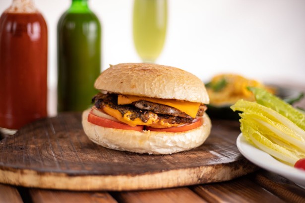 ۶ مکان عالی برای نوش جان کردن بهترین برگرهای ایروان ۶ مکان عالی برای نوش جان کردن بهترین برگرهای ایروان