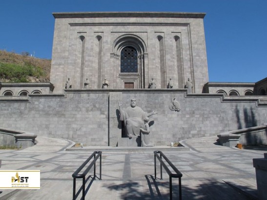 معرفی موزه ماتناداران در سفر به ایروان معرفی موزه ماتناداران در سفر به ایروان