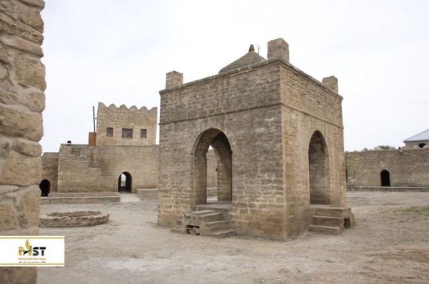 بازدید از آتشگاه و معبد آتش باکو 