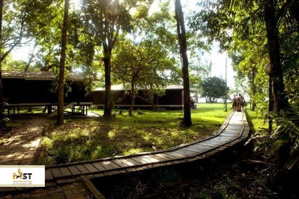 گردشی خانوادگی در باغوحش باکو گردشی خانوادگی در باغوحش باکو