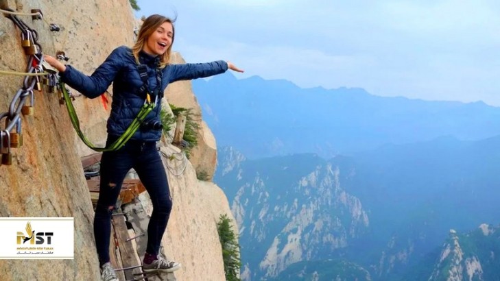 خطرناکترین کوهپیمایی دنیا در چین خطرناکترین کوهپیمایی دنیا در چین