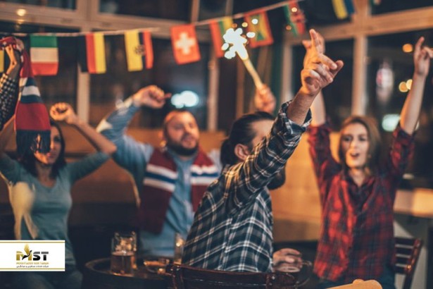 تماشای دسته جمعی بازی‌های جام‌جهانی در دبی