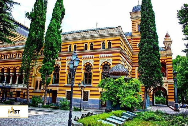 ۲ سالن نمایش برای گذراندن شبهای باشکوه در تفلیس ۲ سالن نمایش برای گذراندن شبهای باشکوه در تفلیس