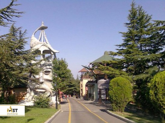 روزی هیجان انگیز در پارک متاتسمیندا تفلیس روزی هیجان انگیز در پارک متاتسمیندا تفلیس