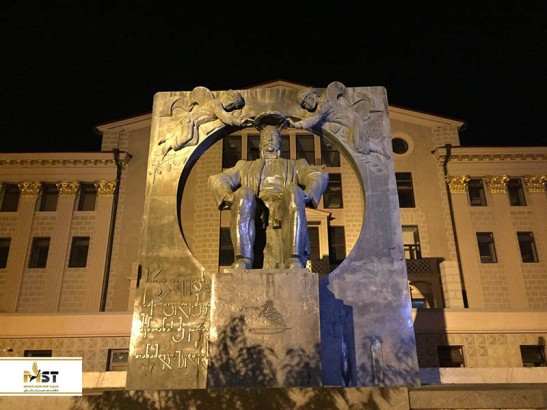 بازدید از تندیس و موزه ایلیا چاوچاوادزه بازدید از تندیس و موزه ایلیا چاوچاوادزه