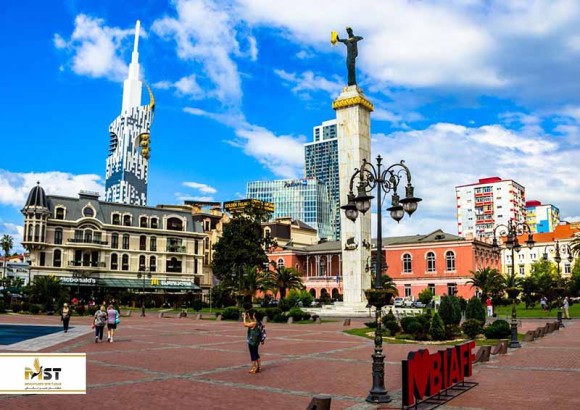 گشتی در میدان اروپا در سفر به باتومی