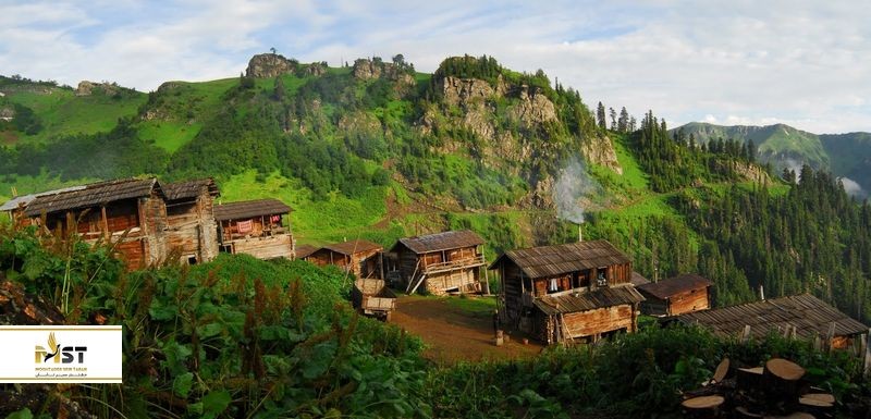 گردش یک روزه‌ی تابستانی و رویایی در بشومی