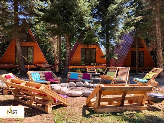 اقامتی متفاوت در ۸ کلبه جذاب در گرجستان