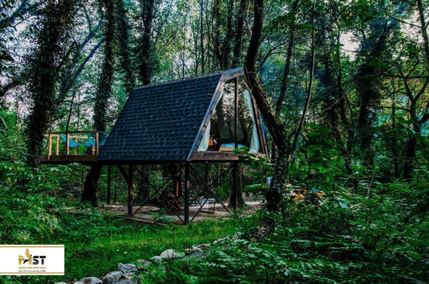 گردش در لاگودخی گرجستان