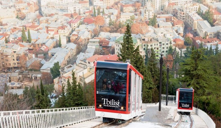 آشنایی با قطار کابلی تفلیس