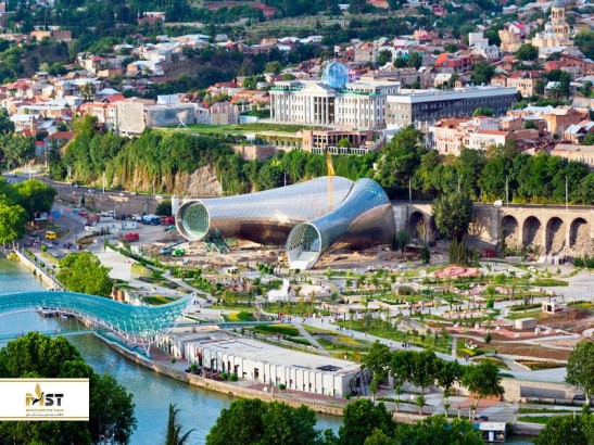 راهنمای گردش در تفلیس برای افراد درونگرا راهنمای گردش در تفلیس برای افراد درونگرا