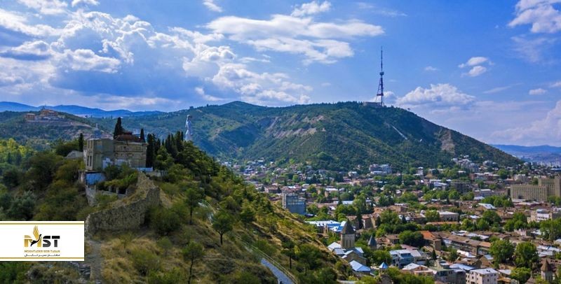 گردش در سه منطقه متاتسمیندا، سولولاکی و وِرا در تفلیس