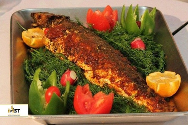 ۶ غذای محلی که می‌توانید در قشم نوش جان کنید