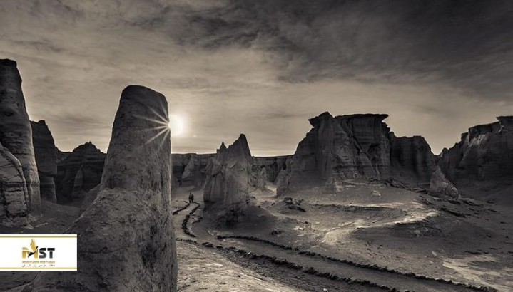 دره ستارههای قشم ؛ افسانه برخورد ستاره با زمین دره ستارههای قشم ؛ افسانه برخورد ستاره با زمین