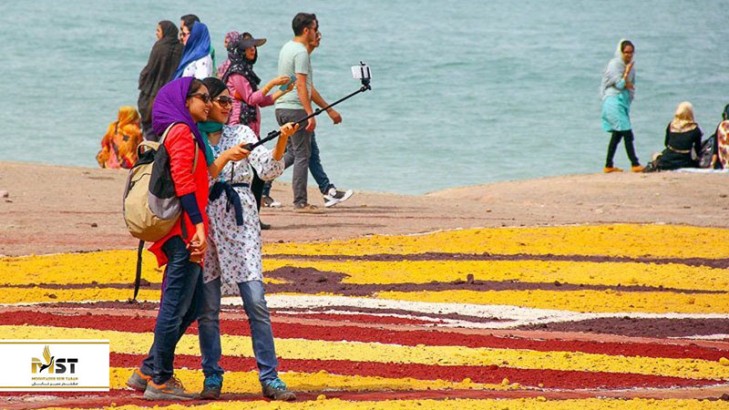 بازدید از جزیره رنگین کمانی هرمز