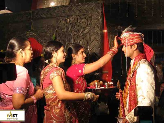 رسم و رسوم و اعتقادات جالب هندی‌ها