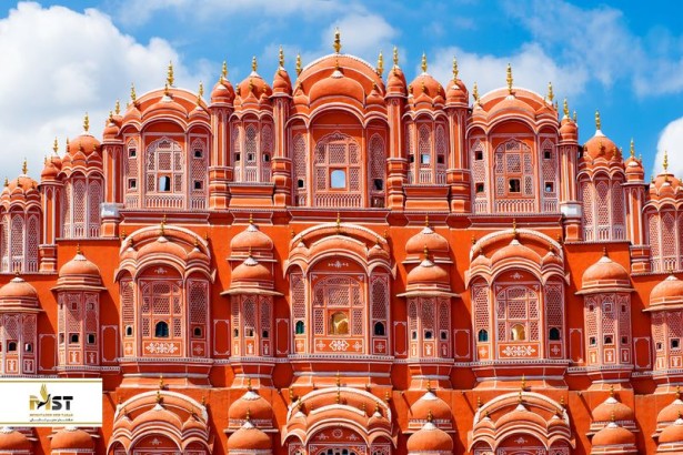 هوامحل، قصر صورتی در جیپور هندوستان هوامحل، قصر صورتی در جیپور هندوستان