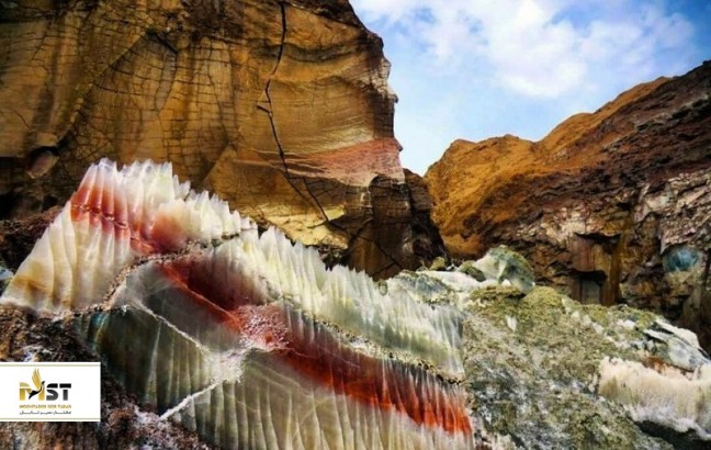 بهترین جاذبه‌های طبیعی نمکی در جنوب ایران