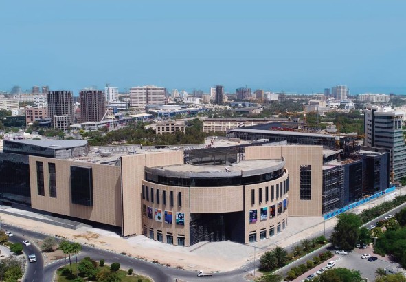 تجربه خرید و سرگرمی در میکامال کیش تجربه خرید و سرگرمی در میکامال کیش