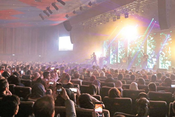 ۵ جنگ شبانه برتر در جزیره کیش ۵ جنگ شبانه برتر در جزیره کیش