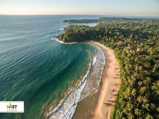 گردش در زیباترین سواحل سریلانکا گردش در زیباترین سواحل سریلانکا