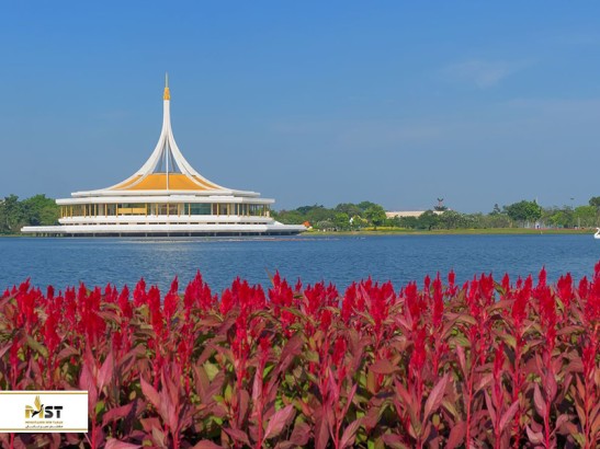 گشتی در پارک رامای نهم در بانکوک