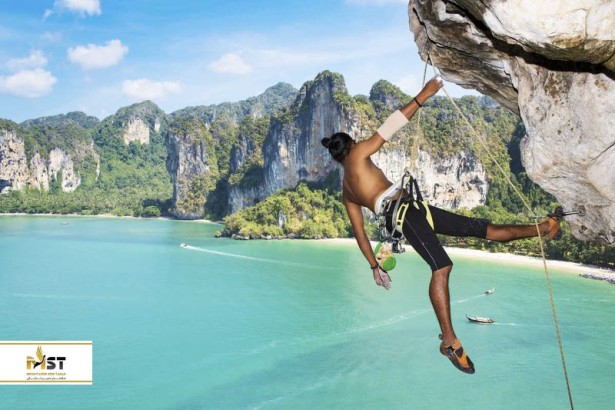 ۷ تفریح جذاب برای کوله‌گردانی که تنهایی به کرابی سفر می‌کنند