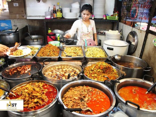 محبوب‌ترین غذاهای خیابانی پوکت 