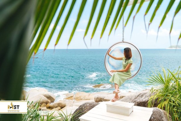 عکاسی جذاب در تاب ساحل صخره پوکت