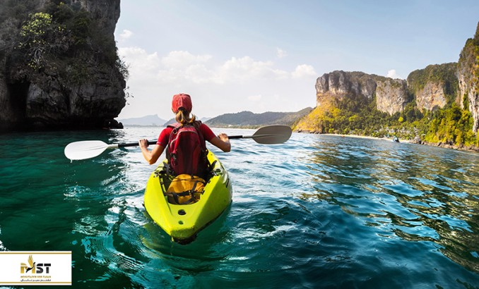 کانو سواری در آبهای پوکت کانو سواری در آبهای پوکت