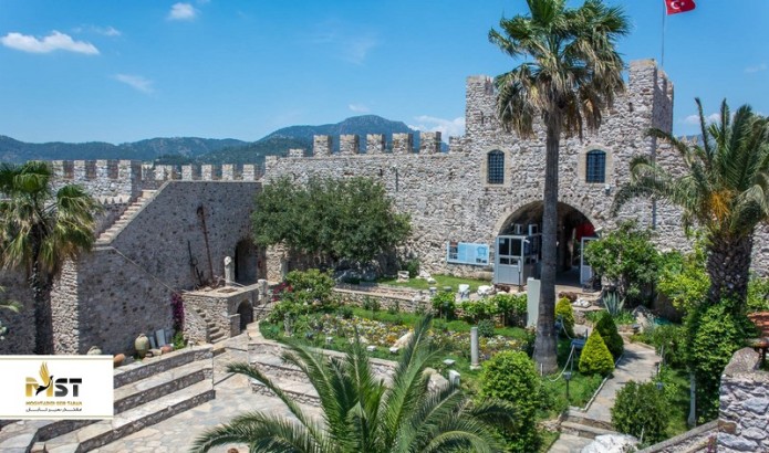 آشنایی با موزه و قلعه تاریخی مارماریس