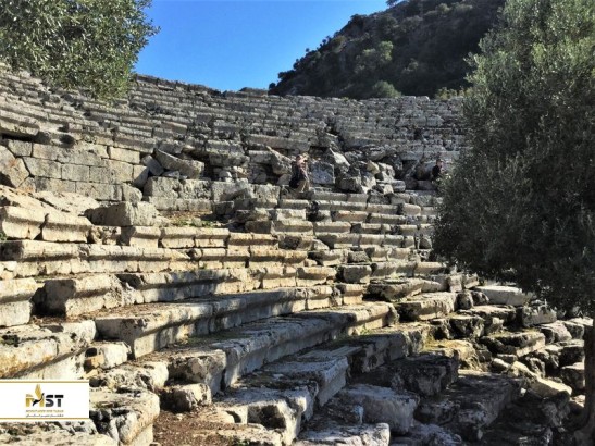 بازدید از یادگارهای باستانی رومی و یونانی مارماریس