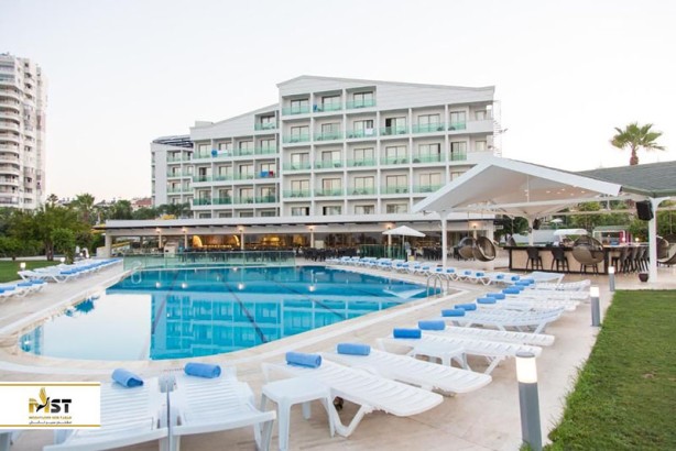 معرفی هتل ۴ ستاره‌ی فالکون آنتالیا