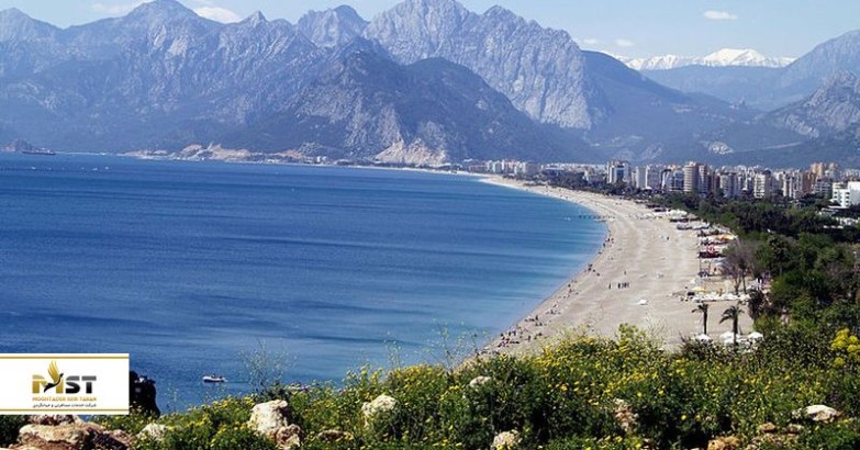 راهنمای سفر یک روزه به آنتالیا، شهر ساحلی شورها و حال‌ها