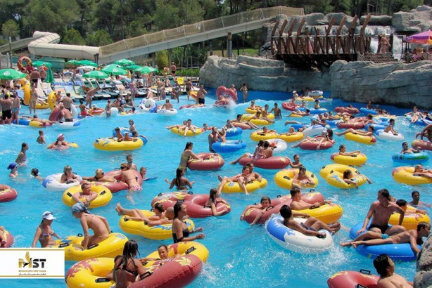 تجربه هیجان در پارک‌های آبی بدروم