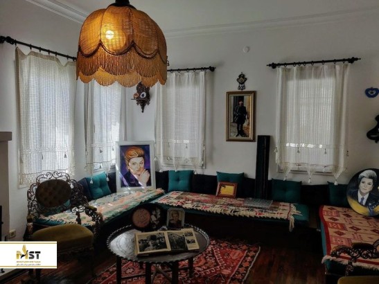 بازدید از موزه زکی مورن در بدروم