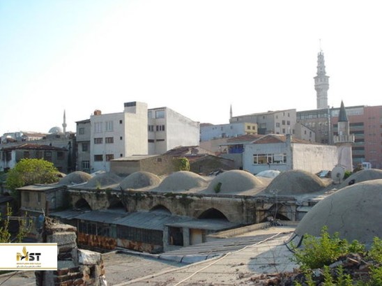 ستون کنستانتین یادگار باستانی رومیها در استانبول ستون کنستانتین یادگار باستانی رومیها در استانبول