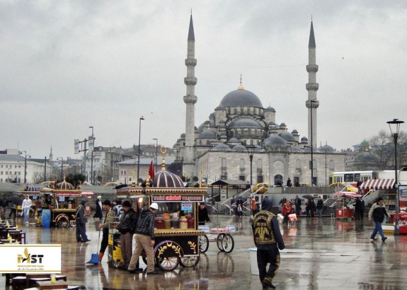 گشت و گذاری یک روزه در محله امینونو (Eminonu) استانبول گشت و گذاری یک روزه در محله امینونو (Eminonu) استانبول