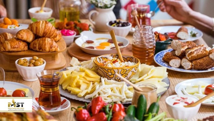 راهنمای گردش در محله فنر و بالات استانبول