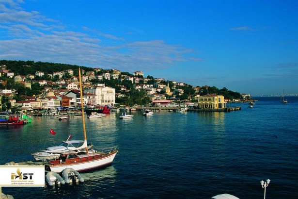 در جزایر استانبول سوار بر درشکه خوشمزهترین شیرینی محلی با قهوه ترکی بخورید در جزایر استانبول سوار بر درشکه خوشمزهترین شیرینی محلی با قهوه ترکی بخورید