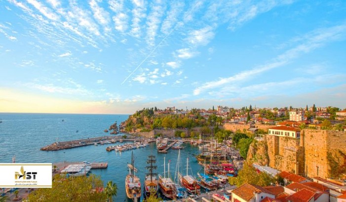 برای سفر کوش آداسی مناسب‌تر است یا آنتالیا